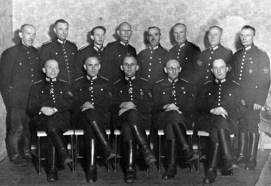GruppenbildFW1940.jpg