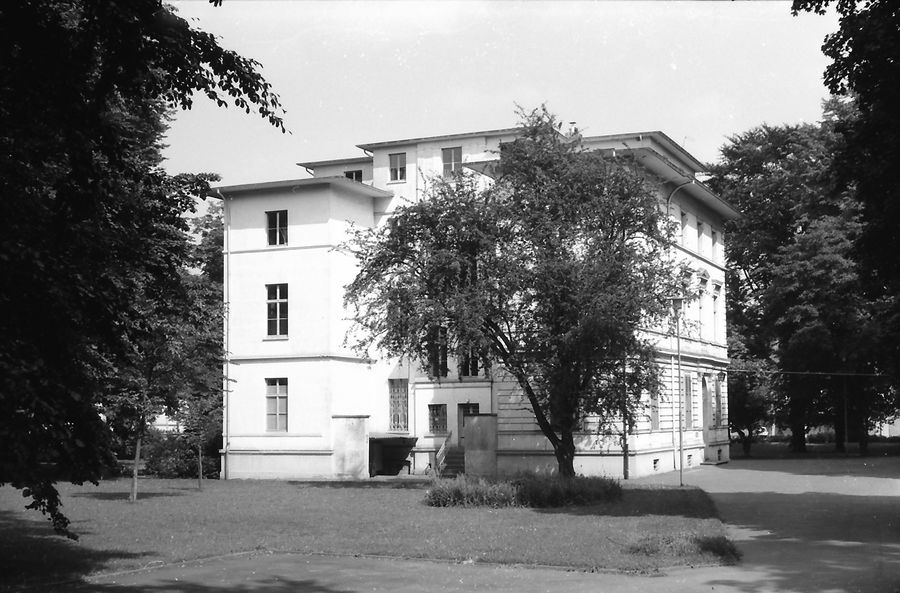 Rathaus lindenhof 1970.jpg